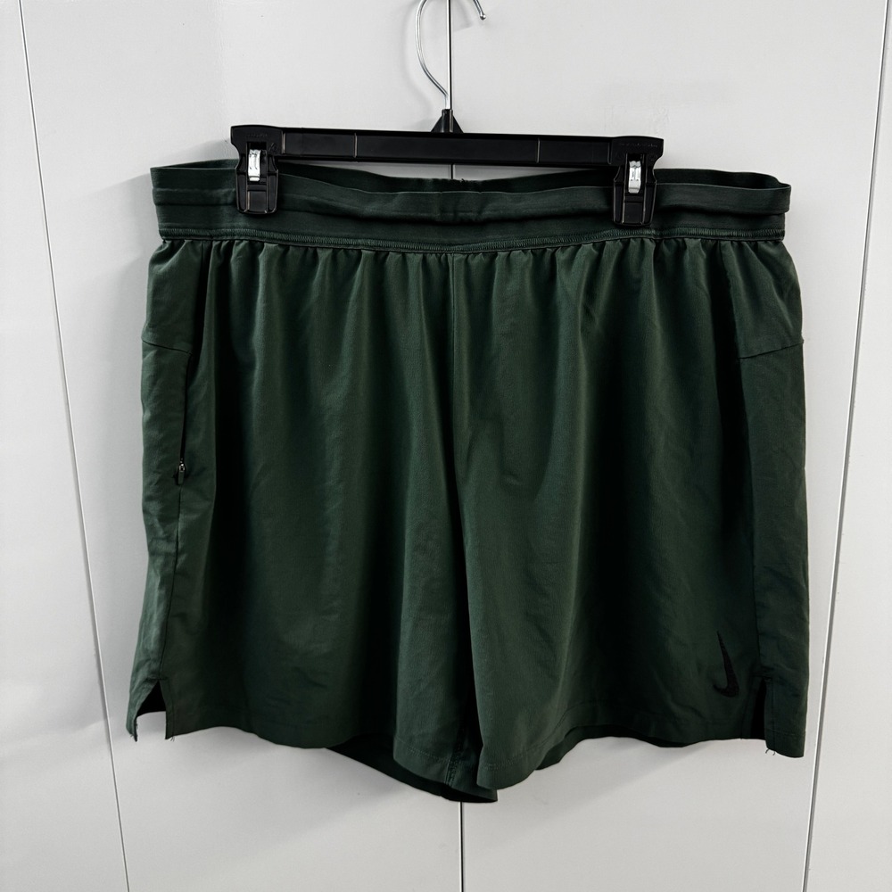 Nike Yoga Dri-FIT Mens Shorts XXL Dark Green Athletic Gym Training CZ2210-337